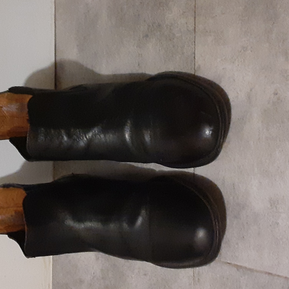 FRYE  boots  size  10D - Picture 3 of 5